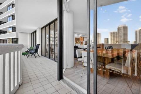 Купить кондоминиум в Авентура, Флорида 3 спальни, № 1995661 - фото 13