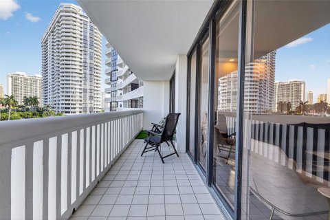 Купить кондоминиум в Авентура, Флорида 3 спальни, № 1995661 - фото 14