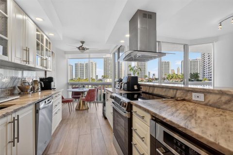 Купить кондоминиум в Авентура, Флорида 3 спальни, № 1995661 - фото 8