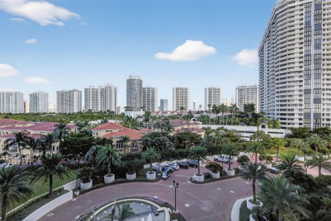 Купить кондоминиум в Авентура, Флорида 3 спальни, № 1995661 - фото 18