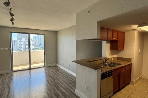 Купить кондоминиум в Майами, Флорида 2 спальни, 88.26м2, № 2003223 - фото 7