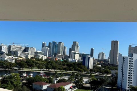 Купить кондоминиум в Майами, Флорида 2 спальни, 88.26м2, № 2003223 - фото 8