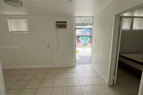 Снять в аренду виллу или дом в Майами, Флорида 5 спален, 139.35м2, № 2032793 - фото 18