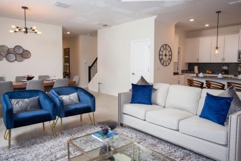 Casa en venta en Four Corners, Florida, 5 dormitorios, 286.23 m2 № 1908949 - foto 4