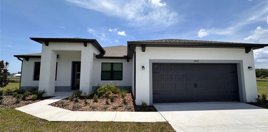 House in Dover, Florida 4 bedrooms, 205.04 sq.m. № 1747558