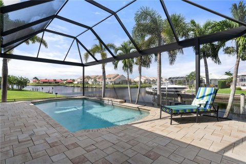 Villa ou maison à vendre à Punta Gorda, Floride: 3 chambres, 239.59 m2 № 2398669 - photo 16