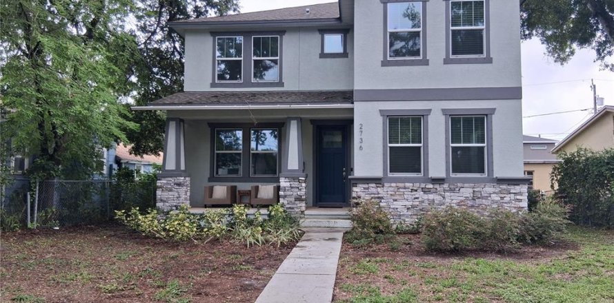 Villa ou maison à Saint Petersburg, Floride 4 chambres, 213.68 m2 № 2283709