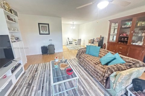 Condo à Lauderhill, Floride, 2 chambres  № 2035501