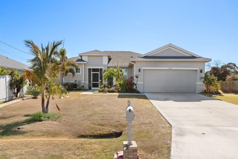 Casa en venta en Port St. Lucie, Florida, 3 dormitorios, 192.03 m2 № 2078564 - foto 3