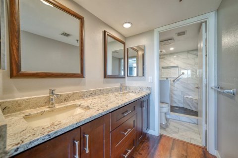Copropriété à louer à Largo, Floride: 2 chambres, 113.81 m2 № 2298716 - photo 13