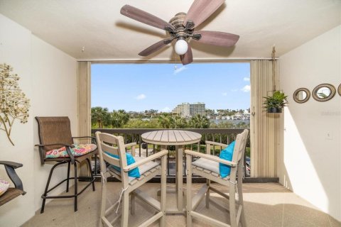Copropriété à louer à Largo, Floride: 2 chambres, 113.81 m2 № 2298716 - photo 9