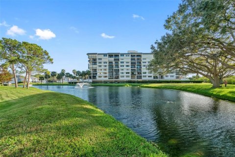 Copropriété à louer à Largo, Floride: 2 chambres, 113.81 m2 № 2298716 - photo 23