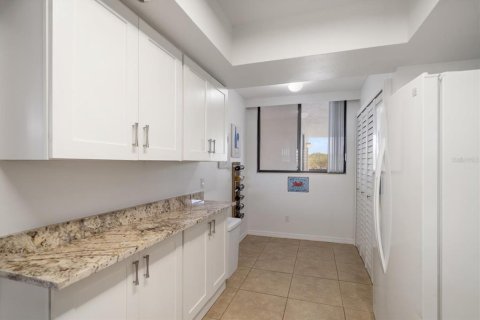 Copropriété à louer à Largo, Floride: 2 chambres, 113.81 m2 № 2298716 - photo 5