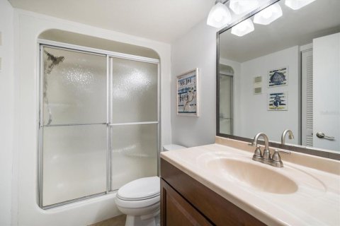 Copropriété à louer à Largo, Floride: 2 chambres, 113.81 m2 № 2298716 - photo 16