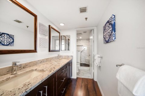 Copropriété à louer à Largo, Floride: 2 chambres, 113.81 m2 № 2298716 - photo 12