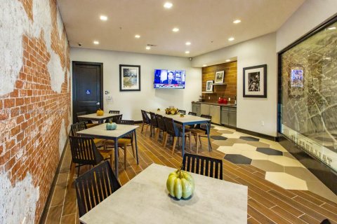 Apartment in Tallahassee, Florida 2 bedrooms, 99.68 sq.m. № 2065613 - photo 2