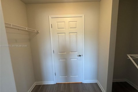 Apartment in Tallahassee, Florida 2 bedrooms, 99.68 sq.m. № 2065613 - photo 14