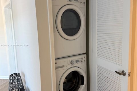 Apartment in Tallahassee, Florida 2 bedrooms, 99.68 sq.m. № 2065613 - photo 15