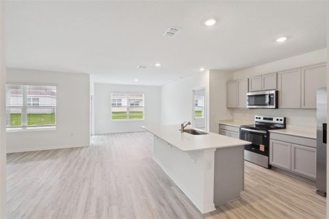 Casa en venta en Haines City, Florida, 3 dormitorios, 155.33 m2 № 2216777 - foto 6