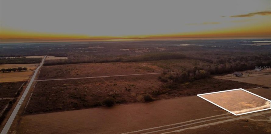 Land in Brooksville, Florida № 2143498
