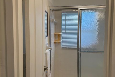 Condo in Margate, Florida, 2 bedrooms № 2260138 - photo 21