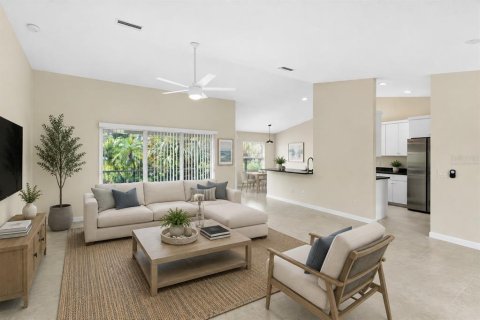 House in North Port, Florida 3 bedrooms, 139.73 sq.m. № 2298134 - photo 5