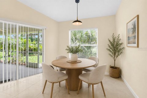 House in North Port, Florida 3 bedrooms, 139.73 sq.m. № 2298134 - photo 11