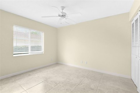 House in North Port, Florida 3 bedrooms, 139.73 sq.m. № 2298134 - photo 22