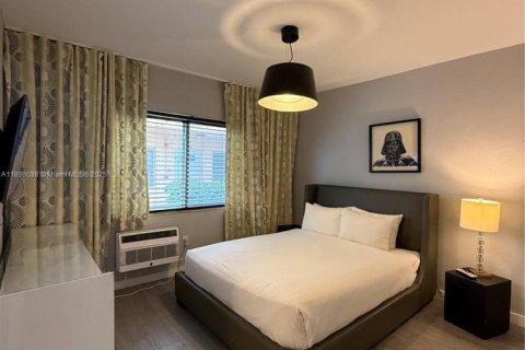 Снять в аренду квартиру в Майами-Бич, Флорида 1 спальня, 991.82м2, № 1949405 - фото 11