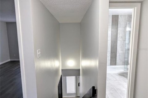 Condominio en alquiler en Sarasota, Florida, 3 dormitorios, 131.83 m2 № 1849907 - foto 2
