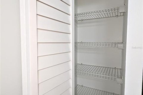 Condominio en alquiler en Sarasota, Florida, 3 dormitorios, 131.83 m2 № 1849907 - foto 28