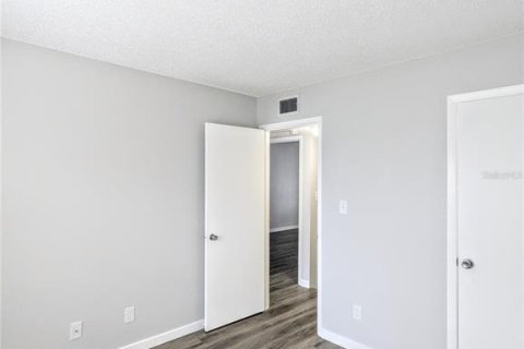 Condominio en alquiler en Sarasota, Florida, 3 dormitorios, 131.83 m2 № 1849907 - foto 7