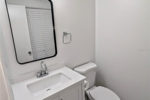 Condominio en alquiler en Sarasota, Florida, 3 dormitorios, 131.83 m2 № 1849907 - foto 30