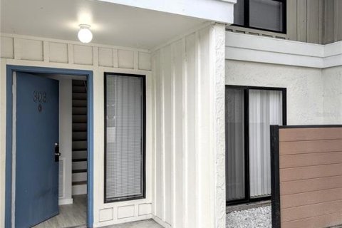 Condominio en alquiler en Sarasota, Florida, 3 dormitorios, 131.83 m2 № 1849907 - foto 1