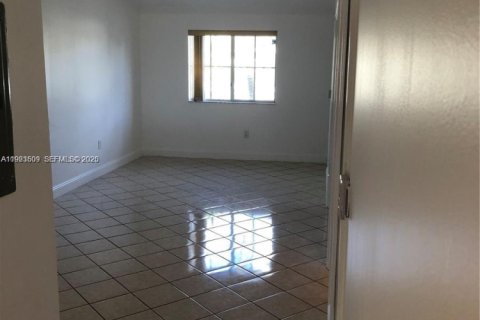 Condominio en alquiler en Homestead, Florida, 2 dormitorios, 75.72 m2 № 1983580 - foto 21