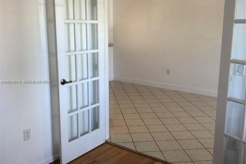 Condominio en alquiler en Homestead, Florida, 2 dormitorios, 75.72 m2 № 1983580 - foto 10