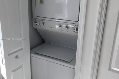 Condominio en alquiler en Homestead, Florida, 2 dormitorios, 75.72 m2 № 1983580 - foto 20