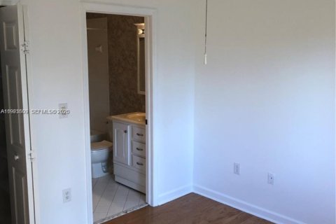 Condominio en alquiler en Homestead, Florida, 2 dormitorios, 75.72 m2 № 1983580 - foto 18