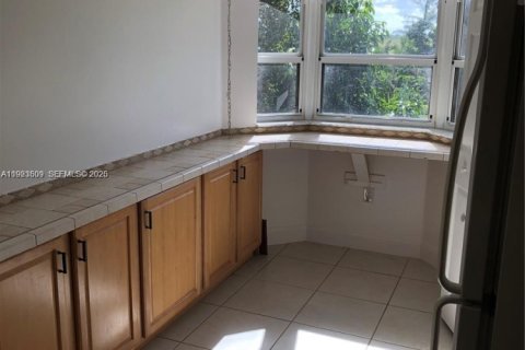 Condominio en alquiler en Homestead, Florida, 2 dormitorios, 75.72 m2 № 1983580 - foto 6