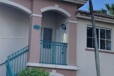 Condominio en Homestead, Florida, 2 dormitorios  № 1983580