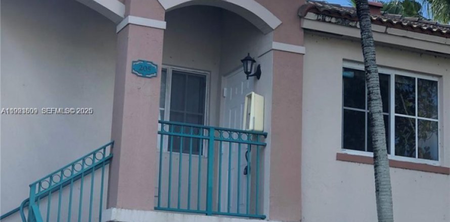 Condominio en Homestead, Florida, 2 dormitorios  № 1983580