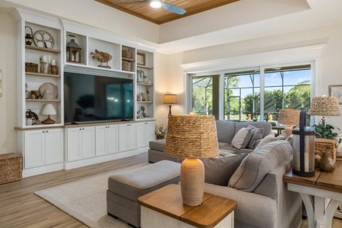 Casa en venta en Lady Lake, Florida, 3 dormitorios, 226.12 m2 № 2138055 - foto 9