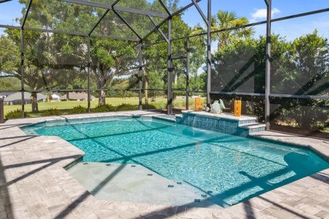Casa en venta en Lady Lake, Florida, 3 dormitorios, 226.12 m2 № 2138055 - foto 4