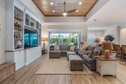 Casa en venta en Lady Lake, Florida, 3 dormitorios, 226.12 m2 № 2138055 - foto 6