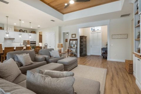 Casa en venta en Lady Lake, Florida, 3 dormitorios, 226.12 m2 № 2138055 - foto 7