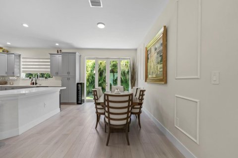 Casa en venta en Miami, Florida, 4 dormitorios, 204.11 m2 № 1790140 - foto 20