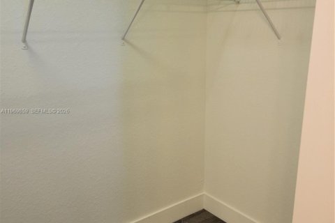 Adosado en alquiler en Tamarac, Florida, 3 dormitorios, 142.7 m2 № 2030680 - foto 14