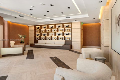 Apartamento en alquiler en Coral Gables, Florida, 2 dormitorios, 156.35 m2 № 2282304 - foto 3