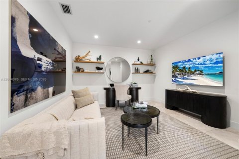 Apartamento en alquiler en Coral Gables, Florida, 2 dormitorios, 156.35 m2 № 2282304 - foto 18