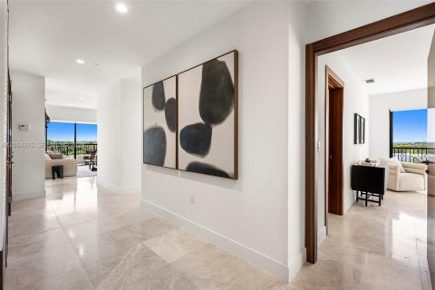 Apartamento en alquiler en Coral Gables, Florida, 2 dormitorios, 156.35 m2 № 2282304 - foto 16
